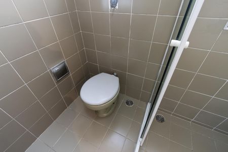 Casa à venda com 120m², 3 quartos e 1 vaga Casa à venda com 120m², 3 quartos e 1 vagaBanheiro da Suite