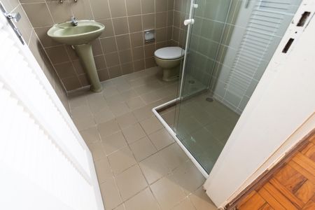 Casa à venda com 120m², 3 quartos e 1 vaga Casa à venda com 120m², 3 quartos e 1 vagaBanheiro da Suite