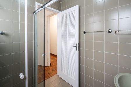 Casa à venda com 120m², 3 quartos e 1 vaga Casa à venda com 120m², 3 quartos e 1 vagaBanheiro da Suite