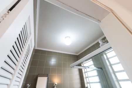 Casa à venda com 120m², 3 quartos e 1 vaga Casa à venda com 120m², 3 quartos e 1 vagaBanheiro da Suite