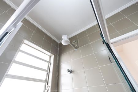 Casa à venda com 120m², 3 quartos e 1 vaga Casa à venda com 120m², 3 quartos e 1 vagaBanheiro da Suite