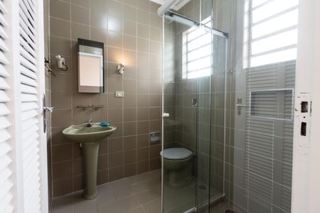 Casa à venda com 120m², 3 quartos e 1 vaga Casa à venda com 120m², 3 quartos e 1 vagaBanheiro da Suite