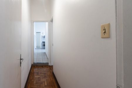 Casa à venda com 120m², 3 quartos e 1 vaga Casa à venda com 120m², 3 quartos e 1 vagaCorredor
