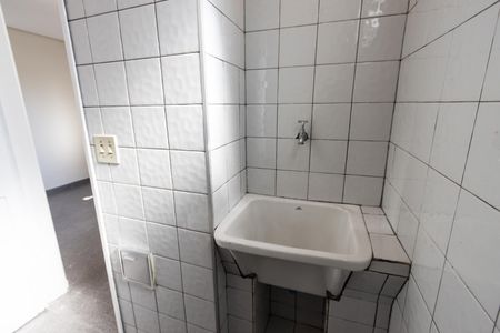 Casa à venda com 120m², 3 quartos e 1 vaga Casa à venda com 120m², 3 quartos e 1 vagaEdícula - Banheiro da Suite