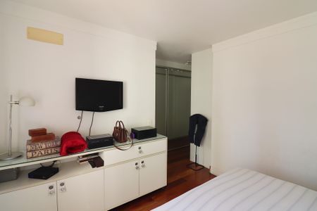 Apartamento à venda com 156m², 3 quartos e 3 vagasSuíte 1