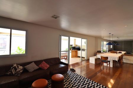 Apartamento à venda com 156m², 3 quartos e 3 vagasSala