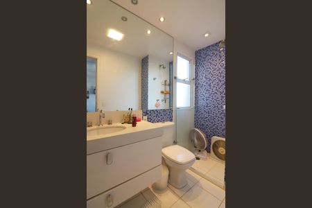 Apartamento à venda com 156m², 3 quartos e 3 vagasBanheiro da Suíte 2