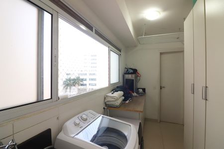 Apartamento à venda com 156m², 3 quartos e 3 vagasÁrea de Serviço