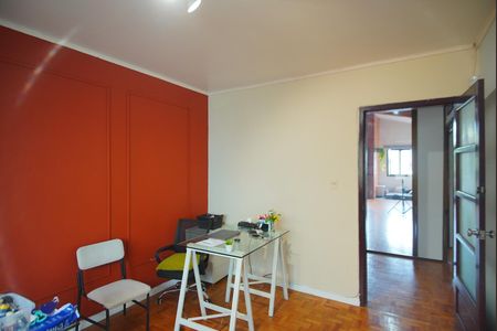 Escritório de casa à venda com 4 quartos, 300m² em Três Figueiras, Porto Alegre