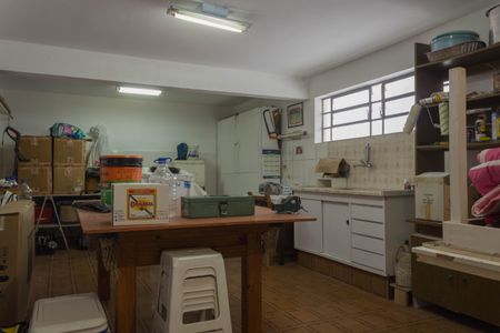 Casa à venda com 317m², 4 quartos e 5 vagasQuarto de Serviço