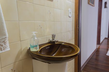 Casa à venda com 317m², 4 quartos e 5 vagasLavabo