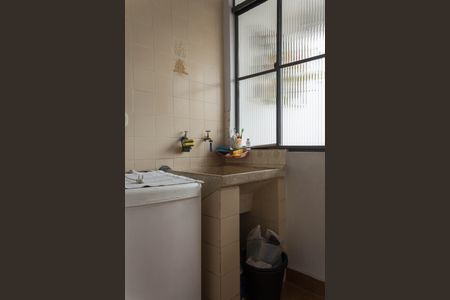 Casa à venda com 317m², 4 quartos e 5 vagasÁrea de Serviço