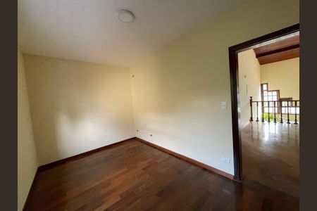 Casa de condomínio para alugar com 326m², 4 quartos e 6 vagas Casa de condomínio para alugar com 326m², 4 quartos e 6 vagasSuíte 2