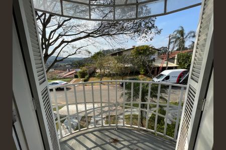 Casa de condomínio para alugar com 326m², 4 quartos e 6 vagas Casa de condomínio para alugar com 326m², 4 quartos e 6 vagasQuarto 1