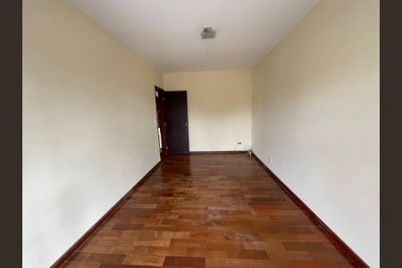 Casa de condomínio para alugar com 326m², 4 quartos e 6 vagas Casa de condomínio para alugar com 326m², 4 quartos e 6 vagasQuarto 2