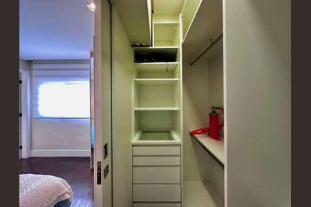 Apartamento para alugar com 109m², 3 quartos e 2 vagasCloset Suíte 3