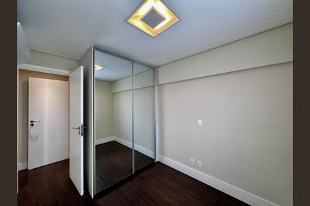 Apartamento para alugar com 109m², 3 quartos e 2 vagasSuíte 1