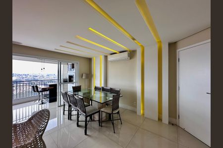 Apartamento para alugar com 109m², 3 quartos e 2 vagasSala