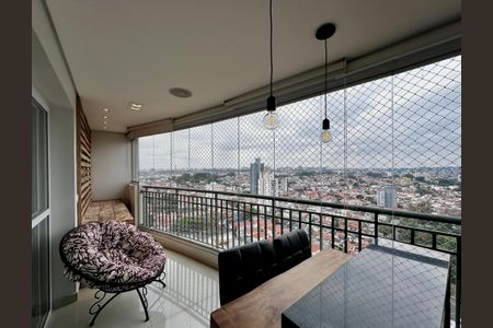 Apartamento para alugar com 109m², 3 quartos e 2 vagasVaranda