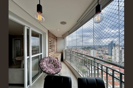 Apartamento para alugar com 109m², 3 quartos e 2 vagasVaranda