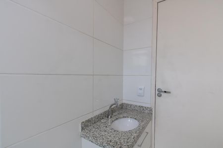 Casa de condomínio à venda com 103m², 2 quartos e 2 vagas Casa de condomínio à venda com 103m², 2 quartos e 2 vagasBanheiro Social