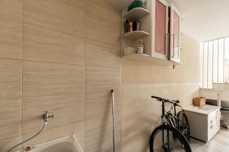 Casa de condomínio à venda com 103m², 2 quartos e 2 vagas Casa de condomínio à venda com 103m², 2 quartos e 2 vagasÁrea de Serviço