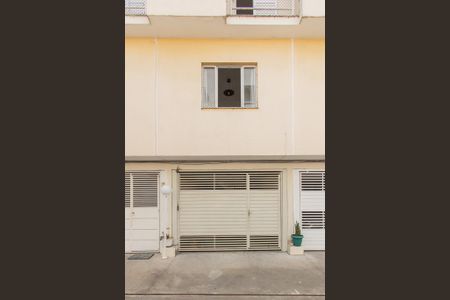 Casa de condomínio à venda com 103m², 2 quartos e 2 vagas Casa de condomínio à venda com 103m², 2 quartos e 2 vagasFachada