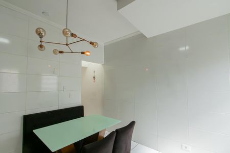 Casa de condomínio à venda com 103m², 2 quartos e 2 vagas Casa de condomínio à venda com 103m², 2 quartos e 2 vagasCozinha