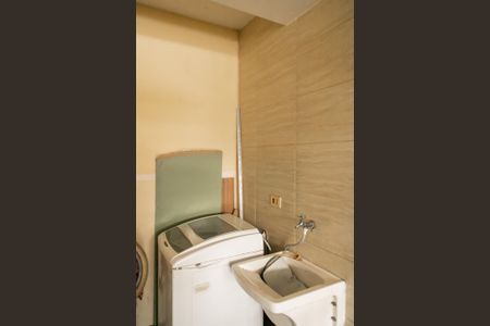 Casa de condomínio à venda com 103m², 2 quartos e 2 vagas Casa de condomínio à venda com 103m², 2 quartos e 2 vagasÁrea de Serviço