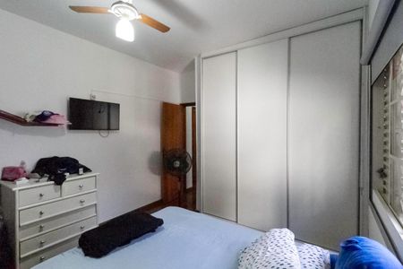 Casa à venda com 360m², 5 quartos e 4 vagas Casa à venda com 360m², 5 quartos e 4 vagasQuarto 3