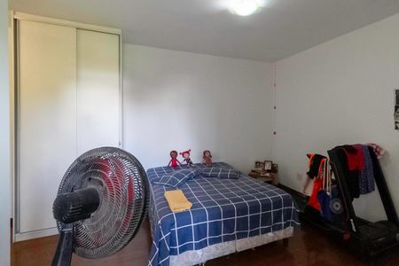 Casa à venda com 360m², 5 quartos e 4 vagas Casa à venda com 360m², 5 quartos e 4 vagasSuíte 1