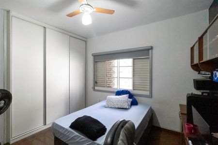 Casa à venda com 360m², 5 quartos e 4 vagas Casa à venda com 360m², 5 quartos e 4 vagasQuarto 3