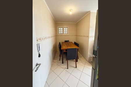 Apartamento à venda com 71m², 2 quartos e 1 vaga Apartamento à venda com 71m², 2 quartos e 1 vagaSala de Jantar