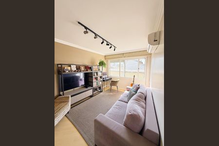 Sala de Estar de apartamento à venda com 2 quartos, 71m² em Santana, Porto Alegre