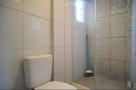 Banheiro de kitnet/studio para alugar com 1 quarto, 40m² em Santos Dumont, São Leopoldo