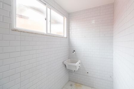 Casa para alugar com 1m², 2 quartos e sem vagaÁrea de Serviço