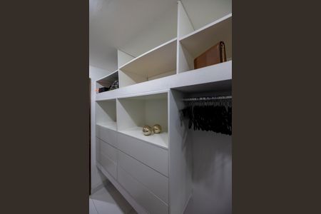 Casa de condomínio para alugar com 390m², 7 quartos e 4 vagasSuíte 3