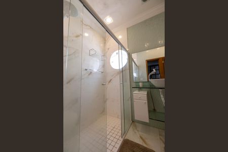 Casa de condomínio para alugar com 390m², 7 quartos e 4 vagasBanheiro Social