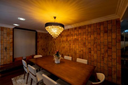 Casa de condomínio para alugar com 390m², 7 quartos e 4 vagasSala de Jantar 