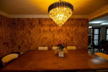 Casa de condomínio para alugar com 390m², 7 quartos e 4 vagasSala de Jantar 