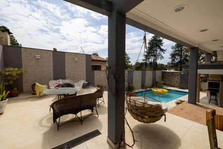 Casa de condomínio para alugar com 390m², 7 quartos e 4 vagasÁrea Externa