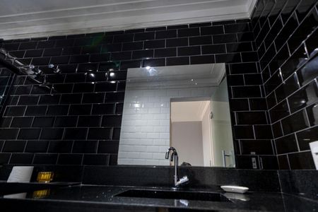 Casa de condomínio para alugar com 390m², 7 quartos e 4 vagasBanheiro Suíte 2