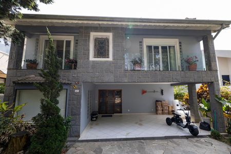 Casa de condomínio para alugar com 390m², 7 quartos e 4 vagasFachada da Casa