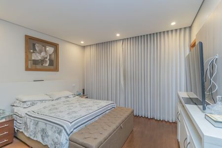 Apartamento à venda com 102m², 3 quartos e 2 vagasSuíte
