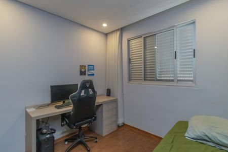 Apartamento à venda com 102m², 3 quartos e 2 vagasQuarto 1
