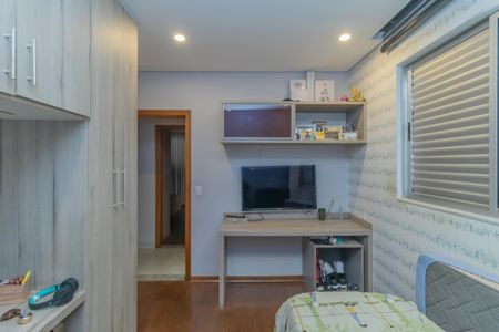 Apartamento à venda com 102m², 3 quartos e 2 vagasQuarto 2