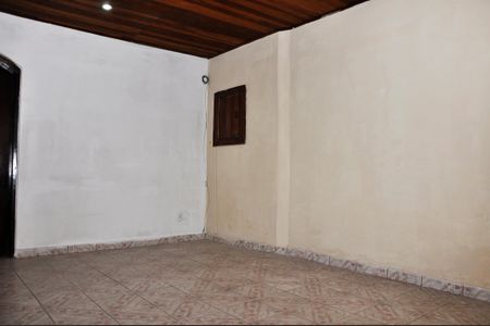 Casa para alugar com 60m², 2 quartos e 1 vagaSala