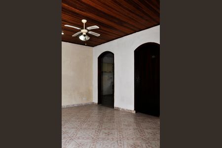 Casa para alugar com 60m², 2 quartos e 1 vagaSala