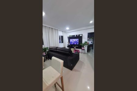Sala de TV de apartamento à venda com 1 quarto, 42m² em Vila Galvão, Guarulhos
