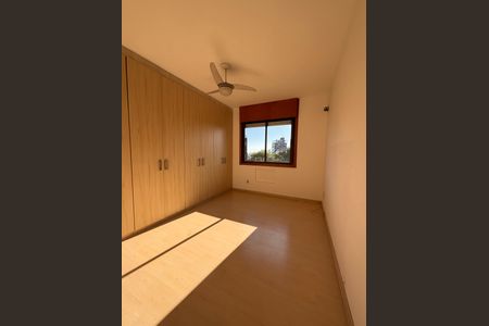 Quarto 2 de apartamento à venda com 2 quartos, 110m² em Petrópolis, Porto Alegre